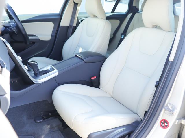 Ｖ６０ Ｔ５　ＳＥ　ワンオーナー　１８インチアルミホイール　ソフトベージュ本革シート　シートヒーター　ナビゲーション　リアビューカメラ　アイドリングストップ　前後ドライブレコーダー　ＥＴＣ　ＡＣＣ　ＢＬＩＳ　禁煙車（33枚目）