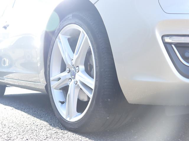 Ｖ６０ Ｔ５　ＳＥ　ワンオーナー　１８インチアルミホイール　ソフトベージュ本革シート　シートヒーター　ナビゲーション　リアビューカメラ　アイドリングストップ　前後ドライブレコーダー　ＥＴＣ　ＡＣＣ　ＢＬＩＳ　禁煙車（45枚目）