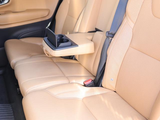 ＸＣ９０ Ｔ８　ツインエンジン　ＡＷＤ　インスクリプション　ワンオーナー　エアサスペンション　Ｂｏｗｅｒｓ＆Ｗｉｌｋｉｎｓプレミアムオーディオ　パノラマガラスサンルーフ　ポールスターエンジニアードソフトウェア　オレフォスクリスタルシフトノブ　禁煙車（37枚目）