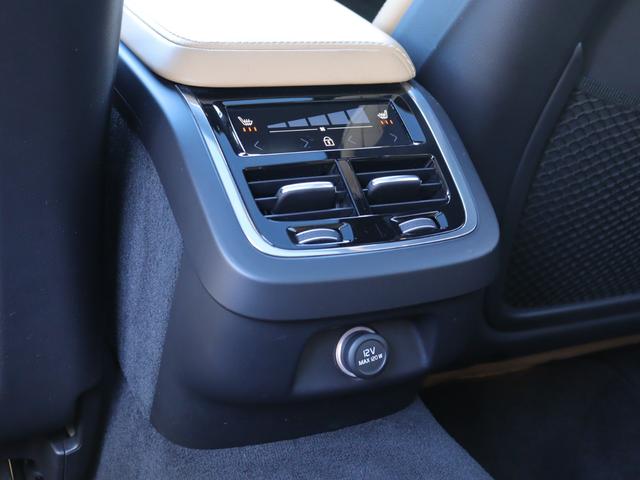 Ｖ６０ クロスカントリー　Ｔ５　ＡＷＤ　プロ　パノラマガラスサンルーフ　ｈａｒｍａｎ／ｋａｒｄｏｎプレミアムオーディオ　パーフォレーテッドファインナッパレザー　マッサージ機能　シートヒーター　シートベンチレーション　ステアリングヒーター　禁煙車（38枚目）