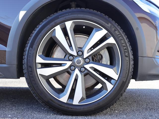 Ｖ６０ クロスカントリー　Ｔ５　ＡＷＤ　プロ　パノラマガラスサンルーフ　ｈａｒｍａｎ／ｋａｒｄｏｎプレミアムオーディオ　パーフォレーテッドファインナッパレザー　マッサージ機能　シートヒーター　シートベンチレーション　ステアリングヒーター　禁煙車（50枚目）