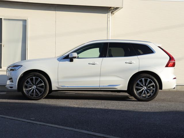 ＸＣ６０ Ｄ４　ＡＷＤ　インスクリプション　ｈａｒｍａｎ／ｋａｒｄｏｎプレミアムオーディオ　パーフォレーテッドファインナッパレザー　マッサージ機能　シートヒーター　シートベンチレーション　ステアリングヒーター　リアシートヒーター／エアコン　禁煙（11枚目）
