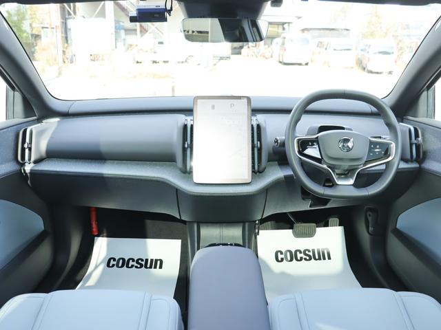 ＥＸ３０ ウルトラシングルモーター　エクステンデッドレンジ　ワンオーナー　パノラマガラスルーフ　２０インチアルミホイール　フロントシートヒーター　ステアリングホイールヒーター　ダークティンテッドガラス　前後ドライブレコーダー　ＥＴＣ　禁煙車（4枚目）