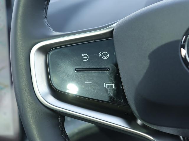 ＥＸ３０ ウルトラシングルモーター　エクステンデッドレンジ　ワンオーナー　パノラマガラスルーフ　２０インチアルミホイール　フロントシートヒーター　ステアリングホイールヒーター　ダークティンテッドガラス　前後ドライブレコーダー　ＥＴＣ　禁煙車（13枚目）