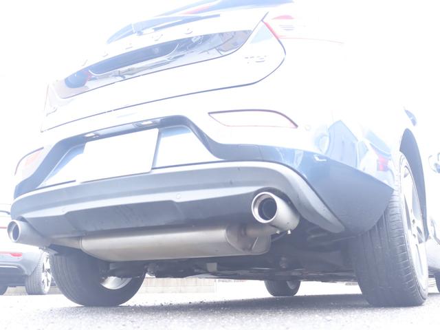 Ｖ４０ Ｔ３　モメンタム　シティウェーブ／テキスタイルシート　運転席パワーシート　アイドリングストップ　ナビゲーション　リアビューカメラ　ドライブレコーダー　キーレスドライブ　１７インチアルミホイール　ＢＬＩＳ　ＡＣＣ　禁煙車（35枚目）