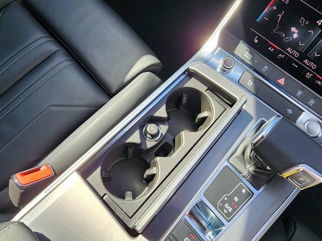 Ａ６アバント ４０ＴＤＩクワトロ　スポーツ　Ｓラインパッケージ　ワンオーナー　バング＆オルフセン　アシスタンスＰＫＧ　パワークロージングドア　４ゾーンＡＣ　パワーテールゲート　サラウンドビュー　電動チルト／テレスコピックステアリングシステム　マトリクスＬＥＤ（17枚目）