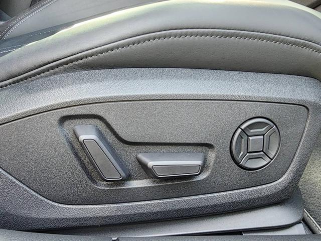 Ａ６アバント ４０ＴＤＩクワトロ　スポーツ　Ｓラインパッケージ　ワンオーナー　バング＆オルフセン　アシスタンスＰＫＧ　パワークロージングドア　４ゾーンＡＣ　パワーテールゲート　サラウンドビュー　電動チルト／テレスコピックステアリングシステム　マトリクスＬＥＤ（33枚目）