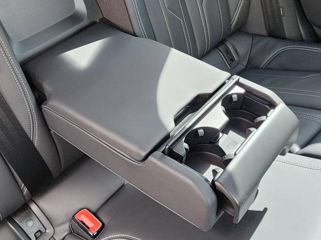 Ａ６アバント ４０ＴＤＩクワトロ　スポーツ　Ｓラインパッケージ　ワンオーナー　バング＆オルフセン　アシスタンスＰＫＧ　パワークロージングドア　４ゾーンＡＣ　パワーテールゲート　サラウンドビュー　電動チルト／テレスコピックステアリングシステム　マトリクスＬＥＤ（46枚目）