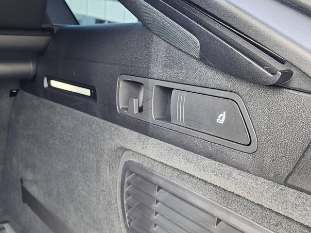 Ａ６アバント ４０ＴＤＩクワトロ　スポーツ　Ｓラインパッケージ　ワンオーナー　バング＆オルフセン　アシスタンスＰＫＧ　パワークロージングドア　４ゾーンＡＣ　パワーテールゲート　サラウンドビュー　電動チルト／テレスコピックステアリングシステム　マトリクスＬＥＤ（55枚目）