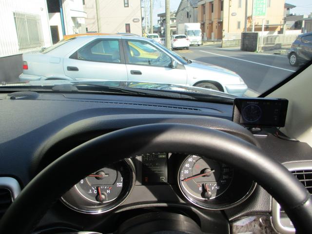 ジープ・グランドチェロキー ラレード　ナビ・ＴＶ・リアカメラ　前後ドラレコ　レーダー　ＥＴＣ　取説　整備手帳　スペアキ―　レギュラーガソリン仕様（11枚目）