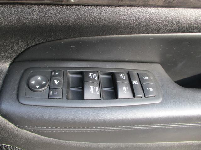 ジープ・グランドチェロキー ラレード　ナビ・ＴＶ・リアカメラ　前後ドラレコ　レーダー　ＥＴＣ　取説　整備手帳　スペアキ―　レギュラーガソリン仕様（15枚目）