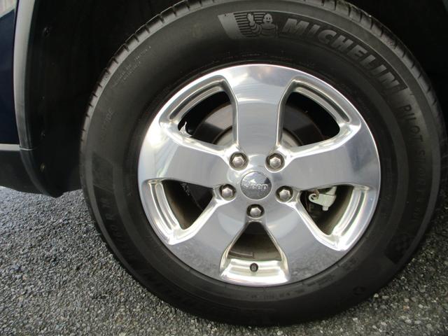 ジープ・グランドチェロキー ラレード　ナビ・ＴＶ・リアカメラ　前後ドラレコ　レーダー　ＥＴＣ　取説　整備手帳　スペアキ―　レギュラーガソリン仕様（33枚目）