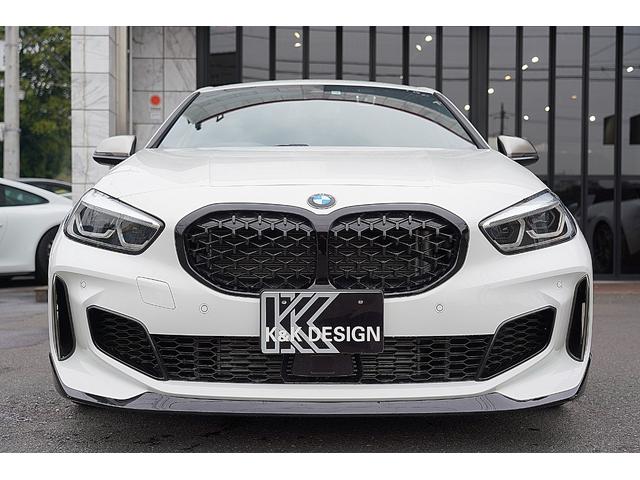 Ｍ１３５ｉ　ｘＤｒｉｖｅ　コンフォートパッケージデビューパッケージＭパフォーマンスフロントスポイラーサイドスカートルーフスポイラー１８インチアルミホイール３ＤｄｅｓｉｇｎダウンサスＲＥＭＵＳマフラー(3枚目)