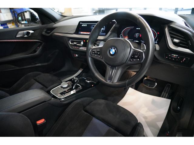 Ｍ１３５ｉ　ｘＤｒｉｖｅ　コンフォートパッケージデビューパッケージＭパフォーマンスフロントスポイラーサイドスカートルーフスポイラー１８インチアルミホイール３ＤｄｅｓｉｇｎダウンサスＲＥＭＵＳマフラー(10枚目)