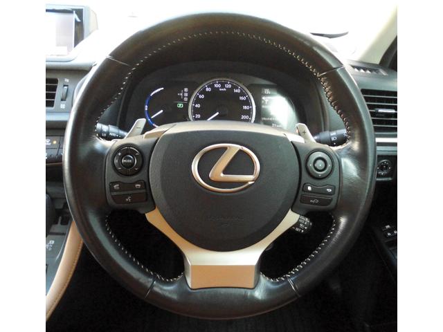 ＣＴ ＣＴ２００ｈ　バージョンＬ　ナビ／ＴＶ／バックモニター／ＥＴＣ２．０／スマートキー／スマートスペアキー／カードキー／茶本革シート／シートヒーター（26枚目）