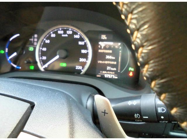 ＣＴ ＣＴ２００ｈ　バージョンＬ　ナビ／ＴＶ／バックモニター／ＥＴＣ２．０／スマートキー／スマートスペアキー／カードキー／茶本革シート／シートヒーター（27枚目）