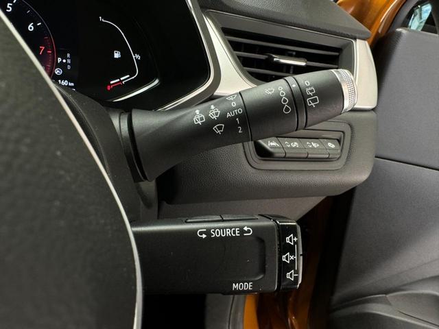 キャプチャー インテンス　テックパック　認定中古車保証　アダクティブクルーズコントロール　ＬＥＤヘッドライト　ＥＴＣ　純正ディスプレイオーディオ　レザーシート　シートヒーター　ステアリングヒーター　全周囲カメラ　運転席パワーシート（52枚目）
