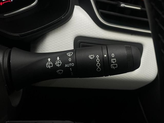 ルーテシア インテンス　新車保証継承　ＥＴＣ　ドラレコ　純正ディスプレイオーディオ　アダクティブクルーズコントロール　カープレイ　純正アルミホイール　バックカメラ（67枚目）