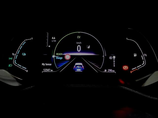 ルーテシア E-テックハイブリッド レザーパック 認定中古車 レザーステアリング レザーシート バックカメラ アクティブブレーキ アダプティブクルーズコントロール(12枚目)