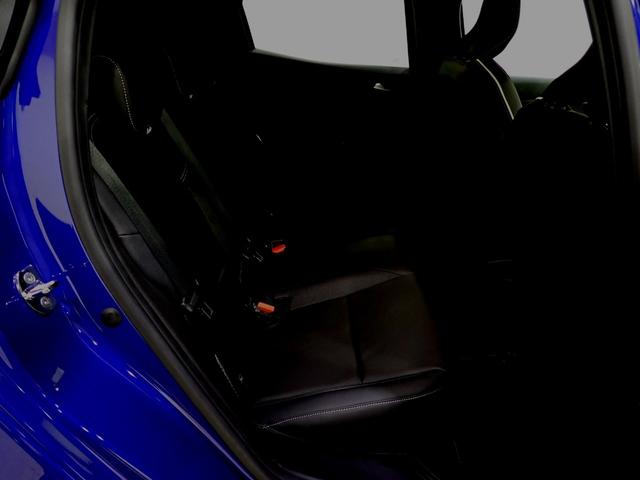 ルーテシア E-テックハイブリッド レザーパック 認定中古車 レザーステアリング レザーシート バックカメラ アクティブブレーキ アダプティブクルーズコントロール(17枚目)