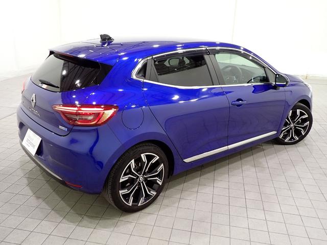 ルーテシア E-テックハイブリッド レザーパック 認定中古車 レザーステアリング レザーシート バックカメラ アクティブブレーキ アダプティブクルーズコントロール(28枚目)