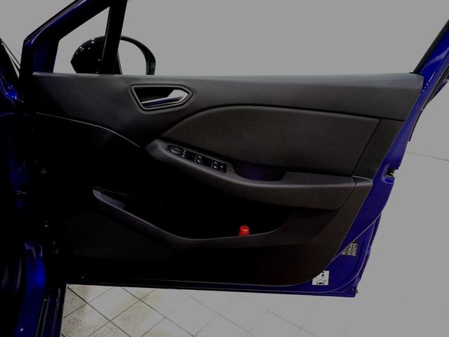 ルーテシア E-テックハイブリッド レザーパック 認定中古車 レザーステアリング レザーシート バックカメラ アクティブブレーキ アダプティブクルーズコントロール(44枚目)