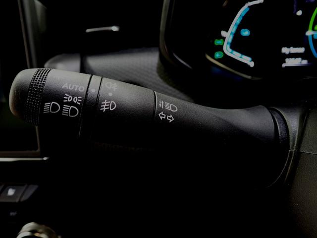 ルーテシア E-テックハイブリッド レザーパック 認定中古車 レザーステアリング レザーシート バックカメラ アクティブブレーキ アダプティブクルーズコントロール(51枚目)