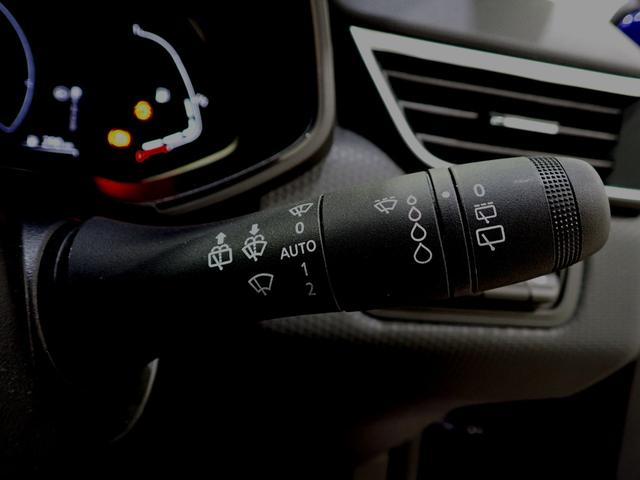 ルーテシア E-テックハイブリッド レザーパック 認定中古車 レザーステアリング レザーシート バックカメラ アクティブブレーキ アダプティブクルーズコントロール(52枚目)