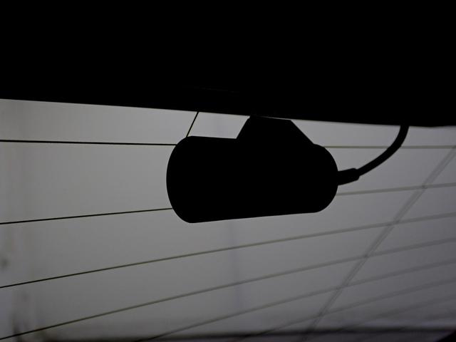 ルーテシア E-テックハイブリッド レザーパック 認定中古車 レザーステアリング レザーシート バックカメラ アクティブブレーキ アダプティブクルーズコントロール(70枚目)