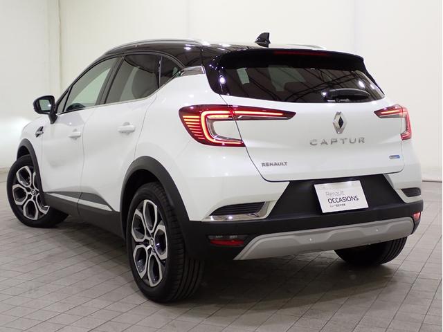 日本全国ご自宅前までご納車致します。陸送会社のプロフェッショナルが全国のご自宅前までしっかりと安全にお車をお持ち致します。