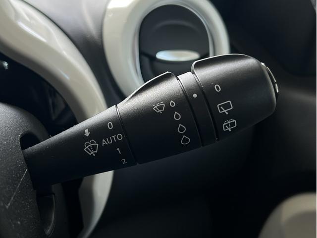 トゥインゴ インテンス キャンバストップ 認定中古車 純正ディスプレイオーディオ バックカメラ バックソナー ETC ハーフレザーシート シートヒーター クルーズコントロール 純正アルミホイール 天窓 パワステ フロントリアフォグランプ(51枚目)