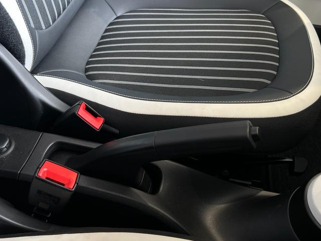 トゥインゴ インテンス キャンバストップ 認定中古車 純正ディスプレイオーディオ バックカメラ バックソナー ETC ハーフレザーシート シートヒーター クルーズコントロール 純正アルミホイール 天窓 パワステ フロントリアフォグランプ(61枚目)