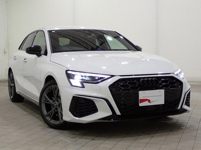 Ｓ３ スポーツバック　ダンピングコントロールサスペンション　ブラックＡｕｄｉ　Ｒｉｎｇｓ＆ブラックスタイリングパッケージ　エクステリアミラーハウジングブラック　プライバシーガラス　マトリクスＬＥＤヘッドライト（6枚目）