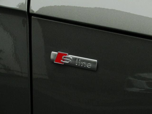 ＴＴクーペ ４０ＴＦＳＩ　Ｓラインｐｋｇ／コンフォートｐｋｇ／ブラックハイグロススタイリングｐｋｇ／ＯＰ５アームスターデザインコントラストグレー１９インチＡＷ／マトリクスＬＥＤヘッドライト／プライバシーガラス／クルコン（31枚目）