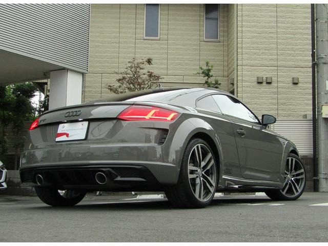 ＴＴクーペ ４０ＴＦＳＩ　Ｓラインｐｋｇ／コンフォートｐｋｇ／ブラックハイグロススタイリングｐｋｇ／ＯＰ５アームスターデザインコントラストグレー１９インチＡＷ／マトリクスＬＥＤヘッドライト／プライバシーガラス／クルコン（34枚目）