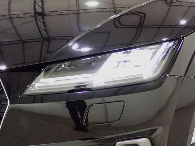 TTクーペ 45TFSIクワトロ Sラインパッケージ S line エクステリアパッケージ・S line パッケージ・アルカンターラ/レザー・クルーズコントロール・コントロールコード・コンフォートパッケージ・マトリクスLEDヘッドライト(23枚目)