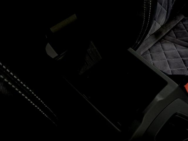 TTクーペ 45TFSIクワトロ Sラインパッケージ S line エクステリアパッケージ・S line パッケージ・アルカンターラ/レザー・クルーズコントロール・コントロールコード・コンフォートパッケージ・マトリクスLEDヘッドライト(72枚目)