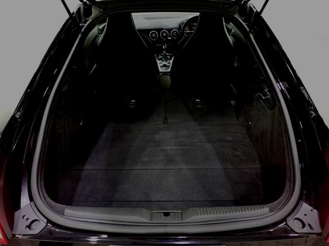 TTクーペ 45TFSIクワトロ Sラインパッケージ S line エクステリアパッケージ・S line パッケージ・アルカンターラ/レザー・クルーズコントロール・コントロールコード・コンフォートパッケージ・マトリクスLEDヘッドライト(75枚目)