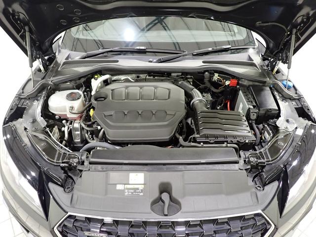 TTクーペ 45TFSIクワトロ Sラインパッケージ S line エクステリアパッケージ・S line パッケージ・アルカンターラ/レザー・クルーズコントロール・コントロールコード・コンフォートパッケージ・マトリクスLEDヘッドライト(79枚目)