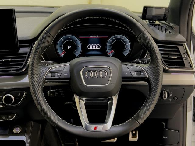 Ｑ５ ４０ＴＤＩクワトロ　Ｓライン　プライバシーガラス／純正ＴＶ／Ｓライン＋パッケージ（アーティフィシャルインテリアレザー／シートヒーター前後／アコースティックガラス前サイド）／スポーツシートダイナミカレザー／ブラックグラスパネル（13枚目）
