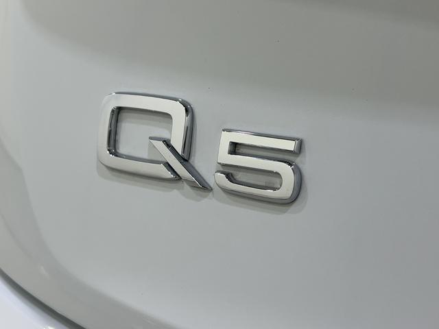 Ｑ５ ４０ＴＤＩクワトロ　Ｓライン　プライバシーガラス／純正ＴＶ／Ｓライン＋パッケージ（アーティフィシャルインテリアレザー／シートヒーター前後／アコースティックガラス前サイド）／スポーツシートダイナミカレザー／ブラックグラスパネル（39枚目）
