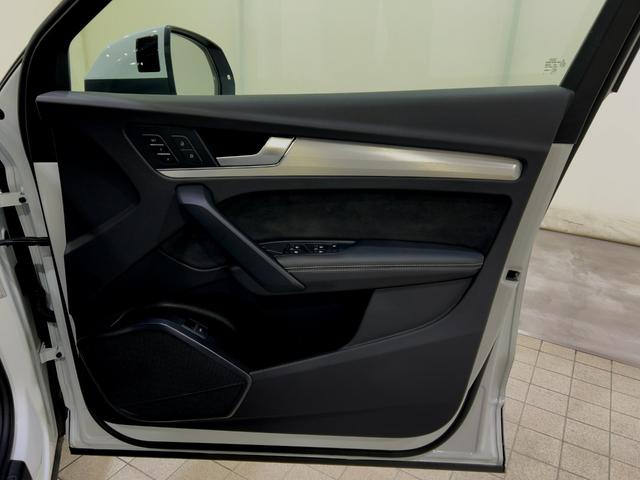 Ｑ５ ４０ＴＤＩクワトロ　Ｓライン　プライバシーガラス／純正ＴＶ／Ｓライン＋パッケージ（アーティフィシャルインテリアレザー／シートヒーター前後／アコースティックガラス前サイド）／スポーツシートダイナミカレザー／ブラックグラスパネル（41枚目）