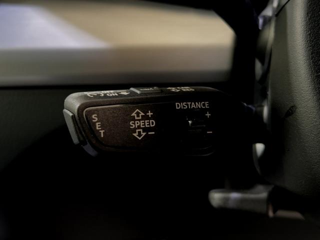 Ｑ５ ４０ＴＤＩクワトロ　Ｓライン　プライバシーガラス／純正ＴＶ／Ｓライン＋パッケージ（アーティフィシャルインテリアレザー／シートヒーター前後／アコースティックガラス前サイド）／スポーツシートダイナミカレザー／ブラックグラスパネル（53枚目）