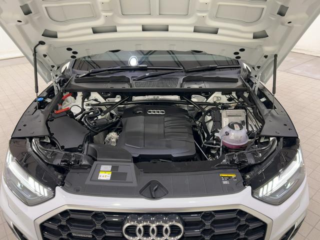 Ｑ５ ４０ＴＤＩクワトロ　Ｓライン　プライバシーガラス／純正ＴＶ／Ｓライン＋パッケージ（アーティフィシャルインテリアレザー／シートヒーター前後／アコースティックガラス前サイド）／スポーツシートダイナミカレザー／ブラックグラスパネル（79枚目）