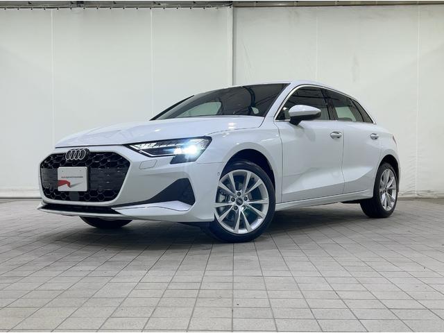 加速時にはモーターによるアシストを行い、走行性能を高めた。