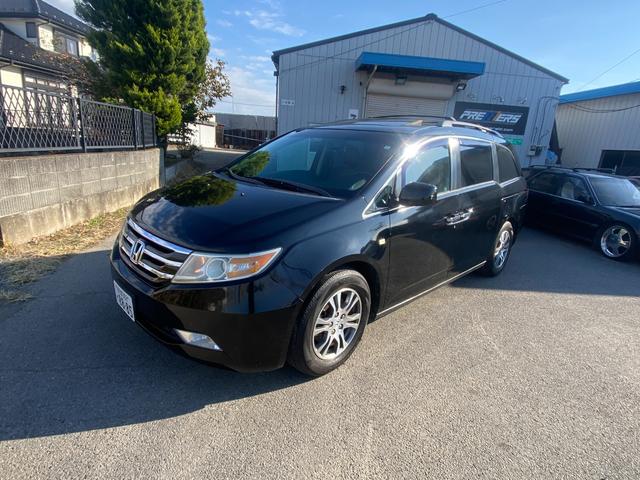 オデッセイ ＥＸ－Ｌ　サンルーフ　レザーシート　１７インチアルミ　ルーフレール　クロスバー　クルーズコントロール　両側電動スライドドア　パワーテールゲート　ＥＴＣ　ナビ付（7枚目）