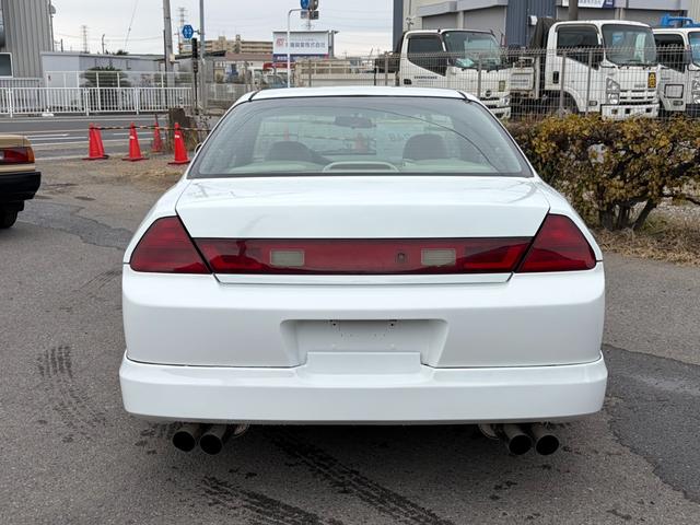 アコード ＥＸ　カミナリ　Ｋａｍｉｎａｒｉ　Ａｅｒｏｄｙｎａｍｉｃｓ　ボディＫＩＴ　１９インチＡＷ　車高調（8枚目）