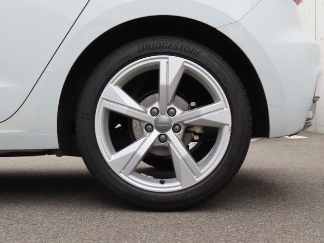 A1スポーツバック 35TFSI アドバンスド アシスタンスパッケージ コントラストルーフ コンビニエンスパッケージ スマートフォンインターフェイス ナビゲーションパッケージ 認定中古車 ETC バックカメラ(13枚目)