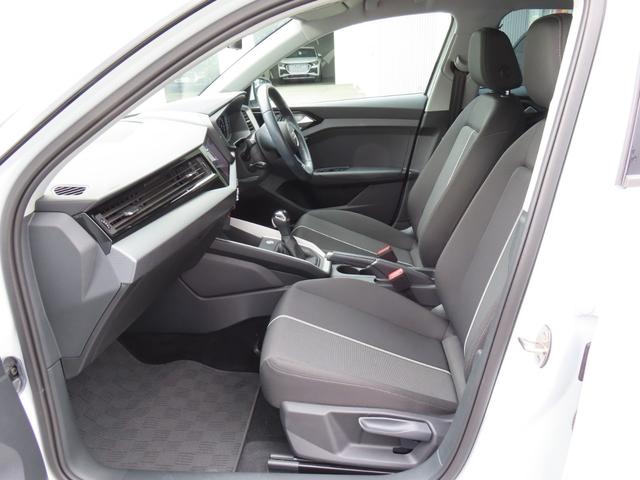 A1スポーツバック 35TFSI アドバンスド アシスタンスパッケージ コントラストルーフ コンビニエンスパッケージ スマートフォンインターフェイス ナビゲーションパッケージ 認定中古車 ETC バックカメラ(40枚目)