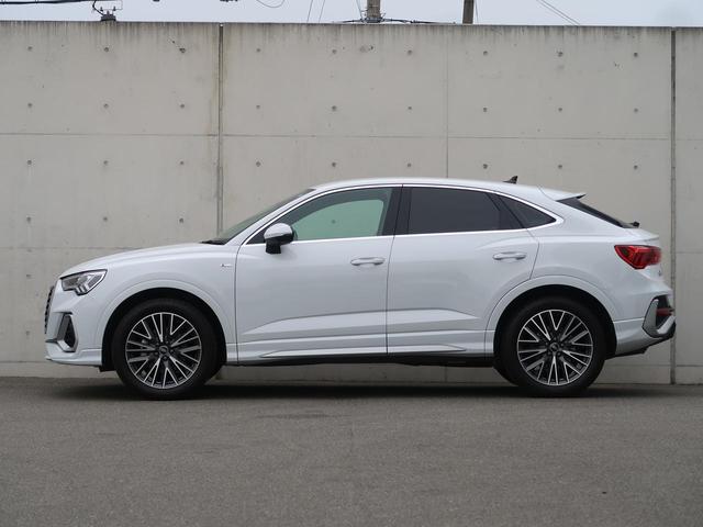 Ｑ３スポーツバック ３５ＴＦＳＩ　Ｓライン　Ｓ－ｌｉｎｅパッケージ・バーチャルコックピット・アダプティブクルーズ・レーンアシスト・シートヒーター・サラウンドビューカメラ・オートマチックテールゲート・ＬＥＤヘッドライト・パドルシフト（5枚目）